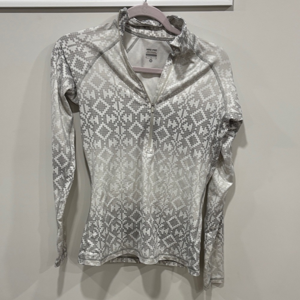 Nike Gray Patterned Long Sleeve Technical Quarter Zip Sweater (Winter)
